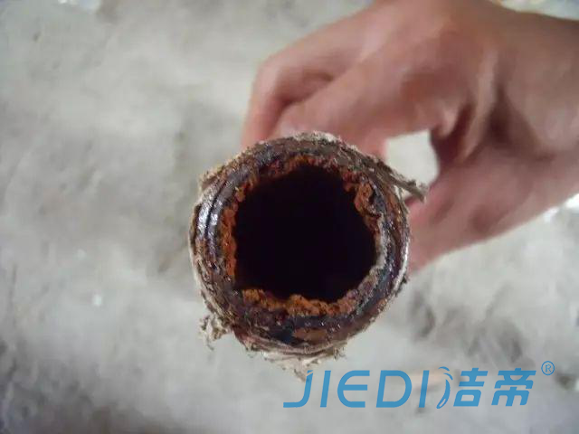 不放心家庭用水，洁帝水管清洗专家 还您一个健康的自来水管